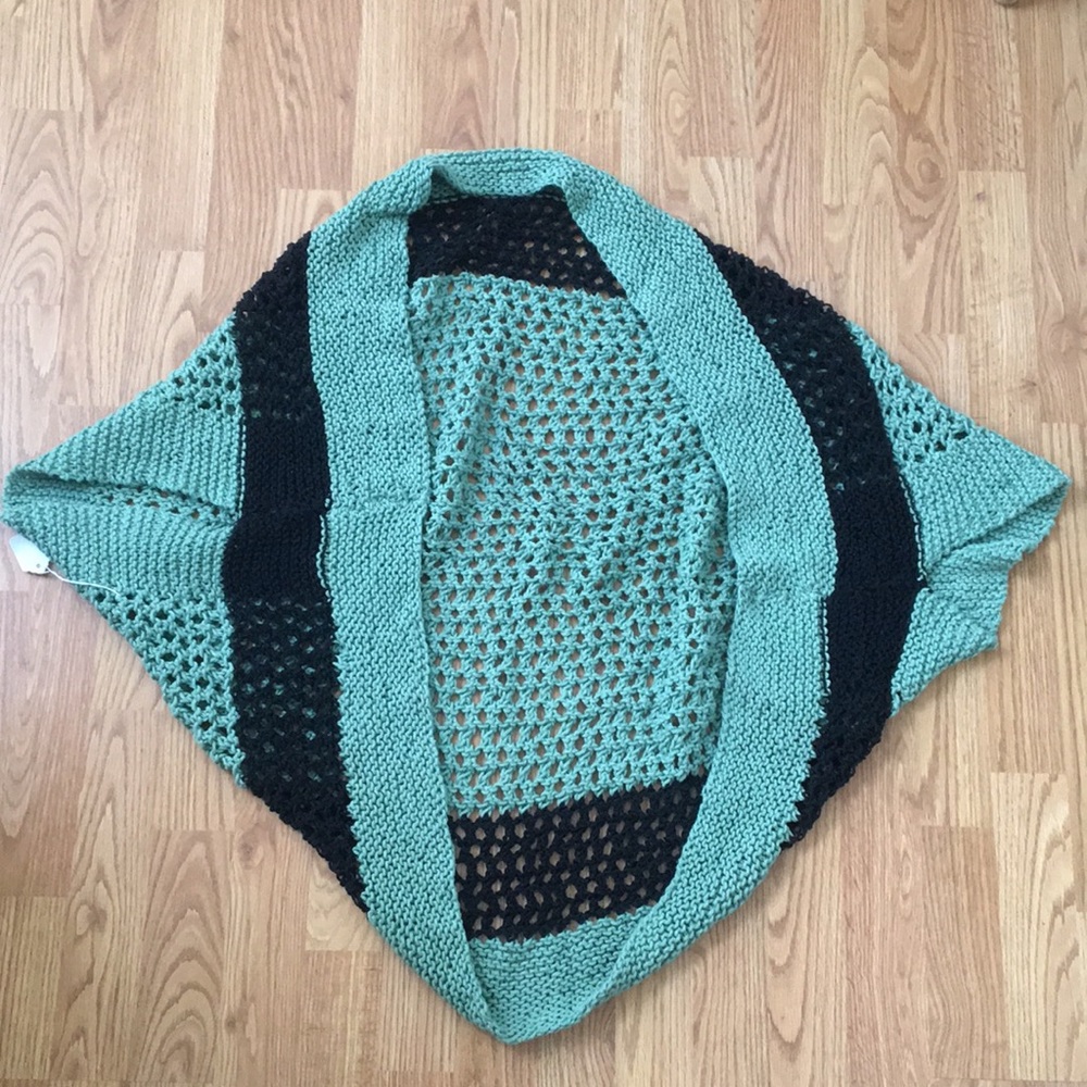 Handmade knit shrug/shall